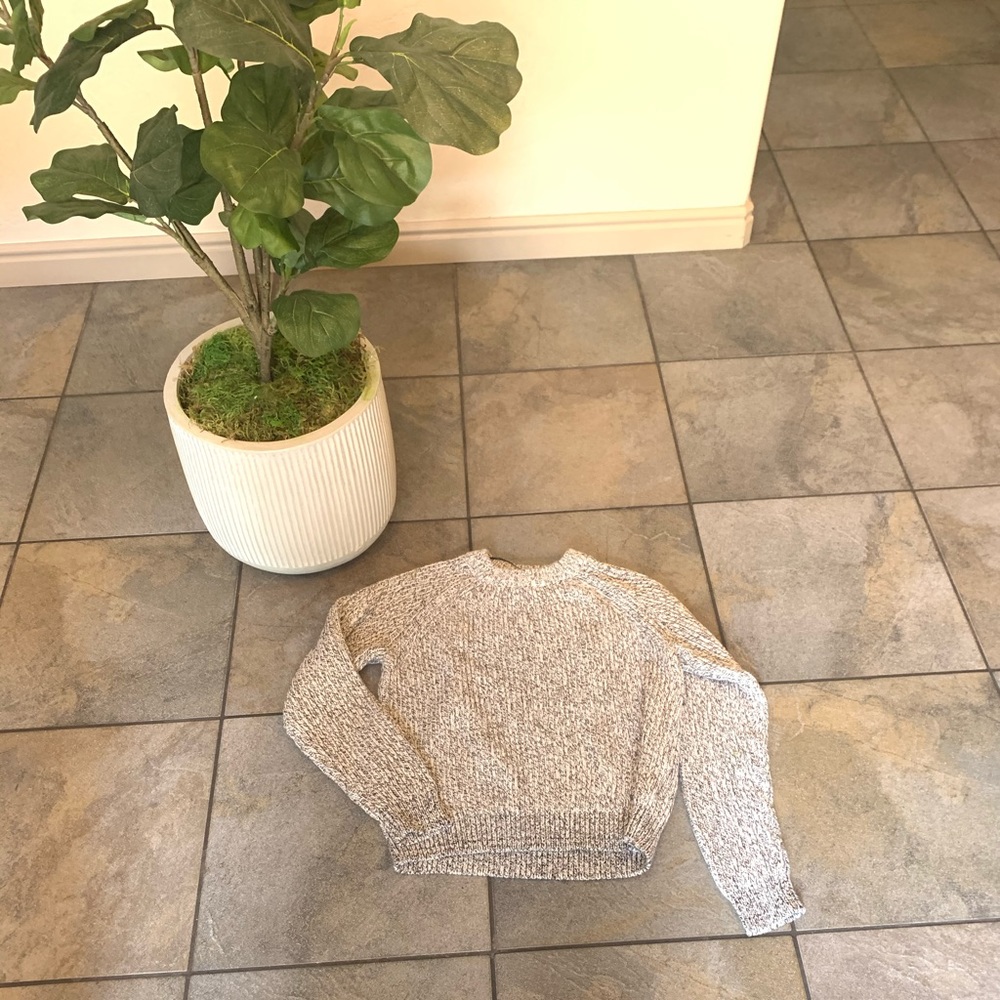 H&M black and white sweater